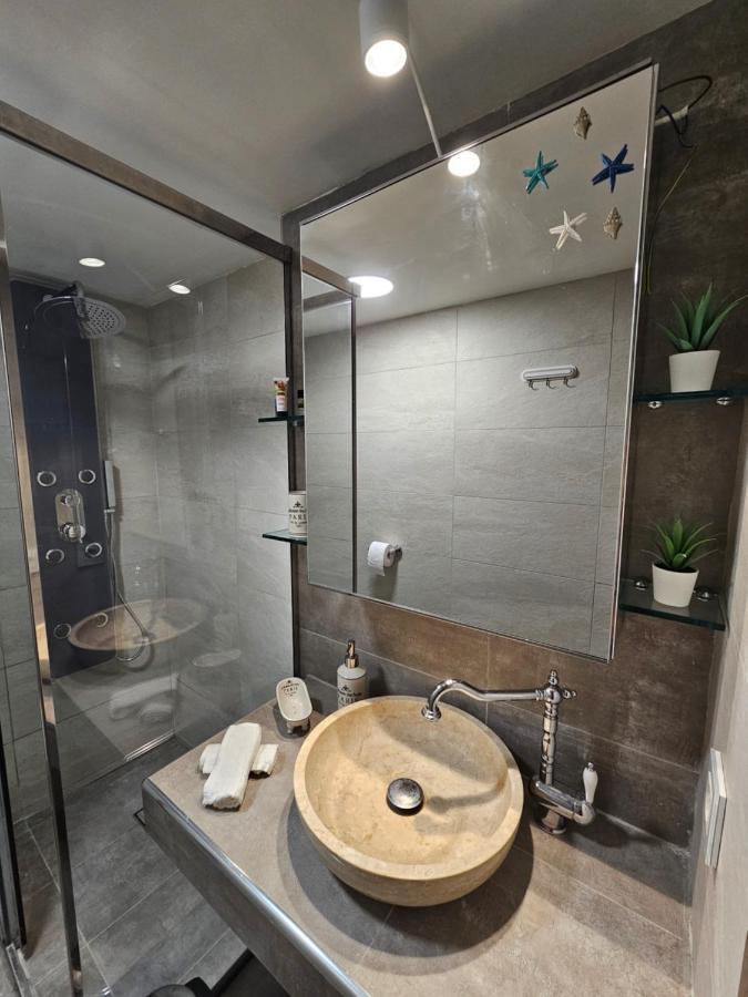 Athens Timeless Escape Apartment Ngoại thất bức ảnh